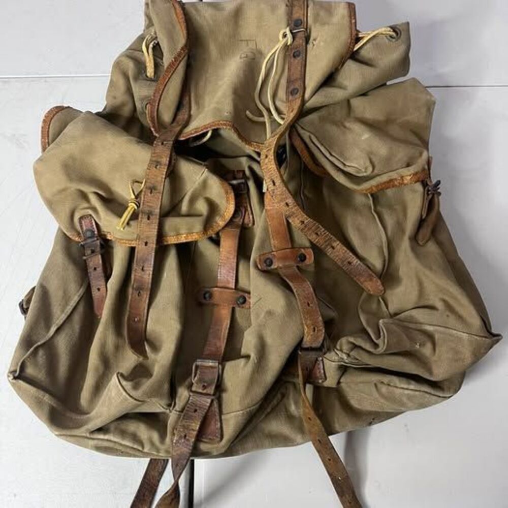 Vintage French Army military rucksack the 1950s–1960s, Indochina / Algerian War